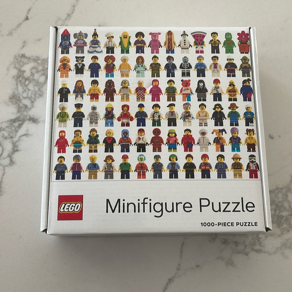 LEGO MINIFIGURES PUZZLE- 1000 Pieces